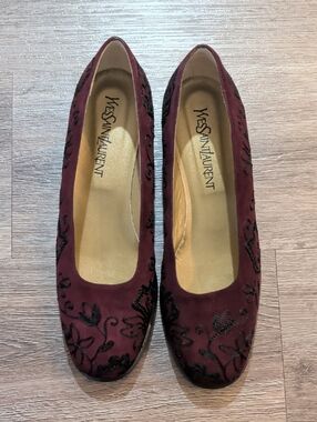 Yves Saint Laurent Burgundy Suede Floral Embroidered Flats